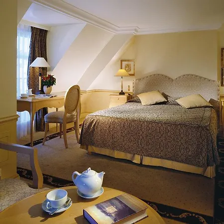 Lotti 4* Paris